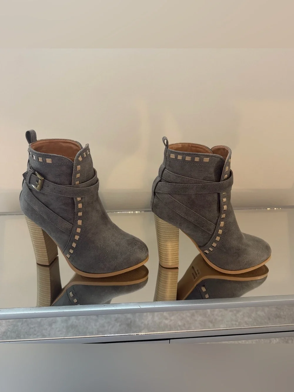 Venus Women's Grey Suede High-Heel Ankle Boot